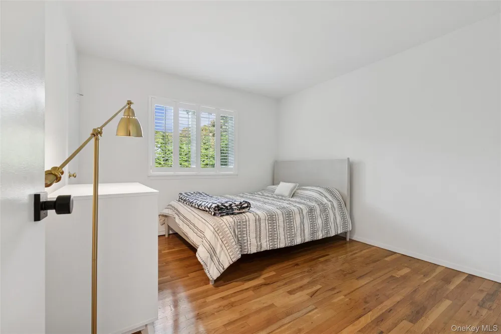 4 Morris Court Westhampton Beach, NY 11978