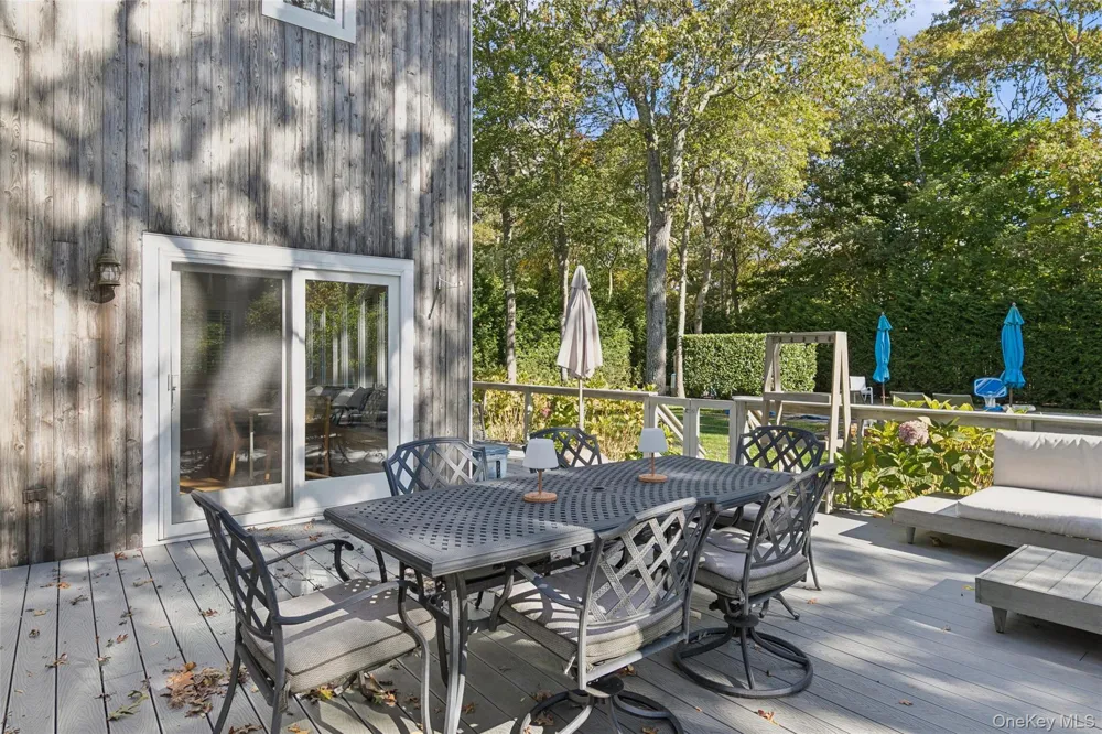 4 Morris Court Westhampton Beach, NY 11978