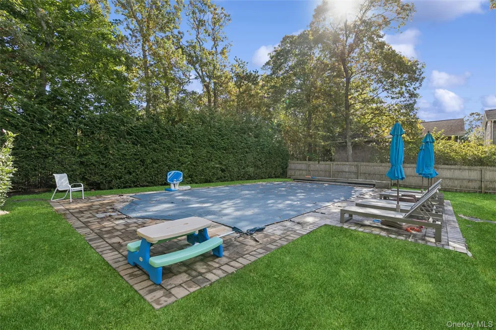 4 Morris Court Westhampton Beach, NY 11978