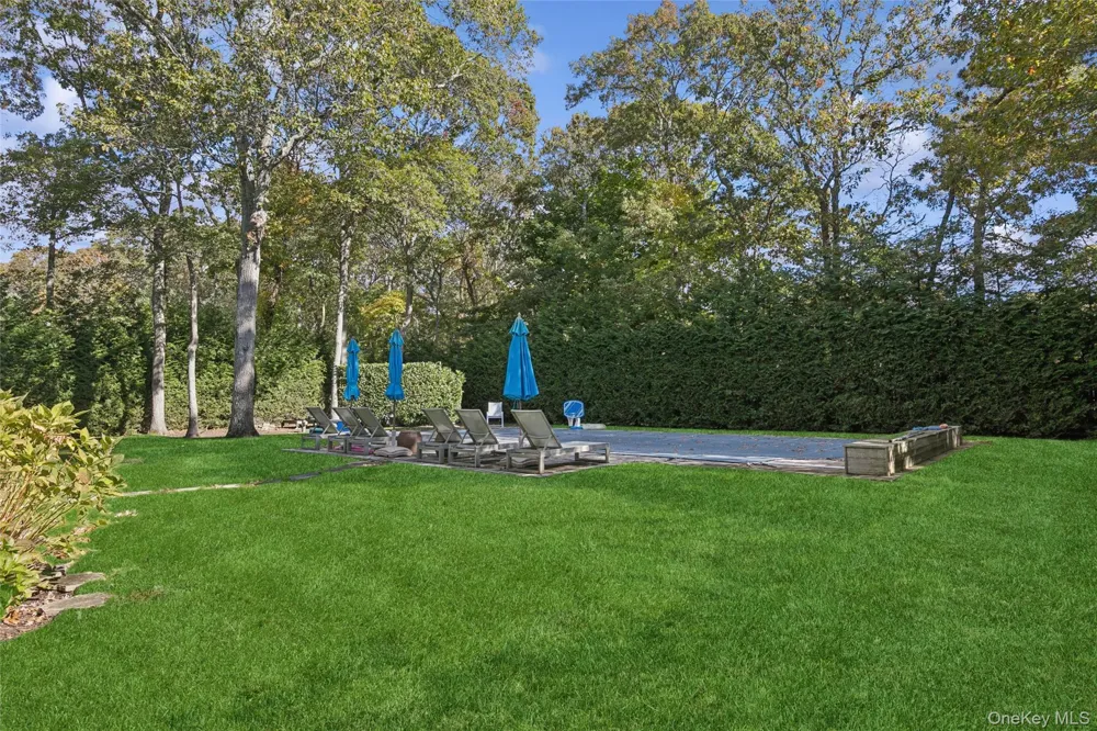 4 Morris Court Westhampton Beach, NY 11978