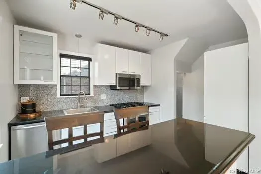 169-56 24 AVENUE Whitestone, NY 11357
