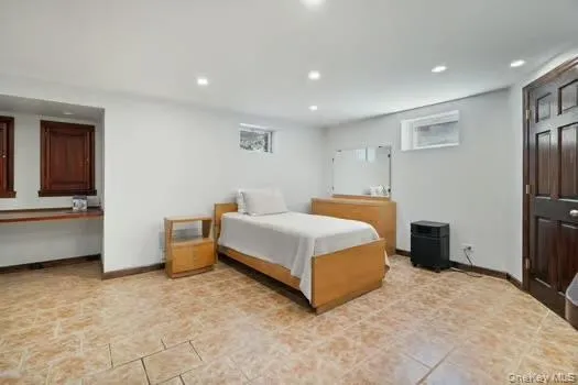 169-56 24 AVENUE Whitestone, NY 11357
