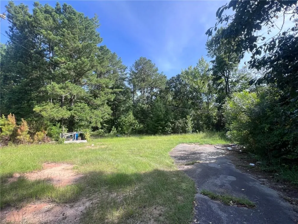 1856 18 East Highway Macon, GA 31217