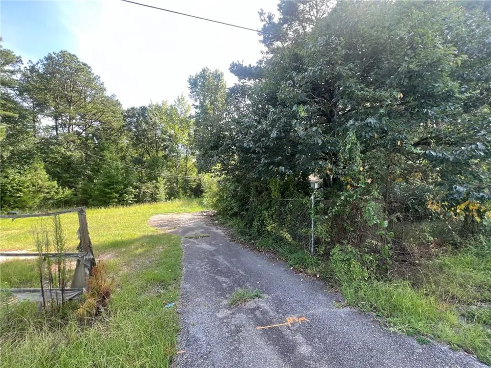 1856 18 East Highway Macon, GA 31217