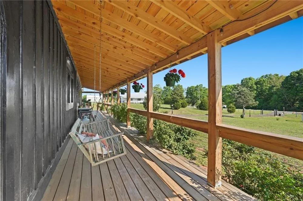 8346 Highway 98 W Commerce, GA 30530