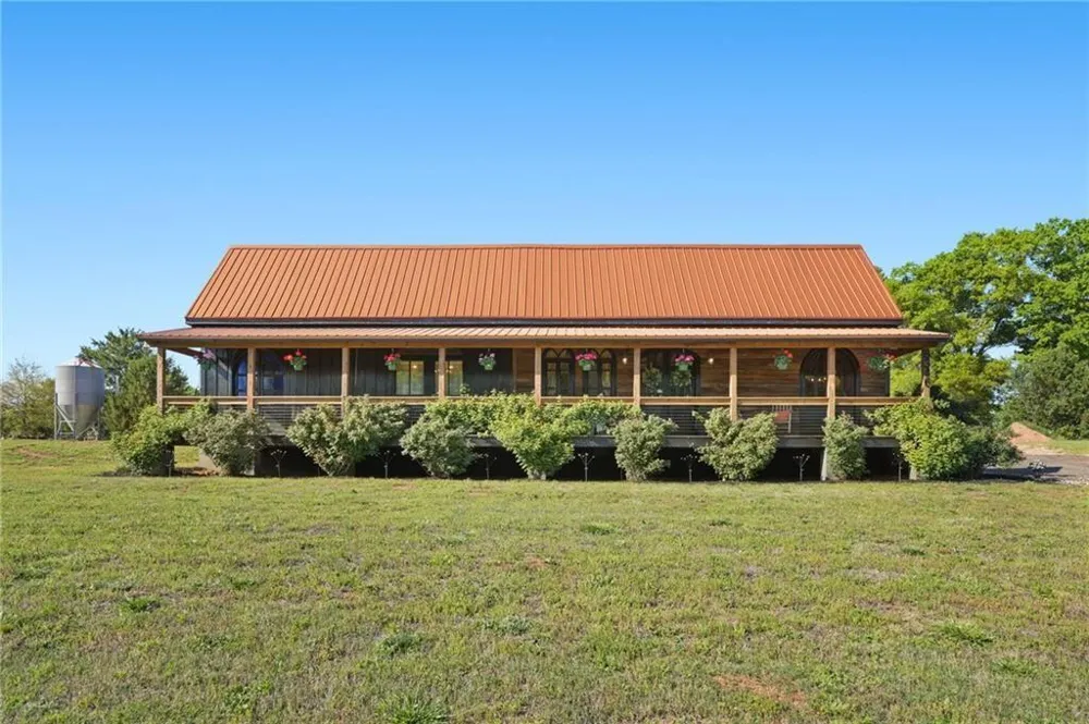 8346 Highway 98 W Commerce, GA 30530