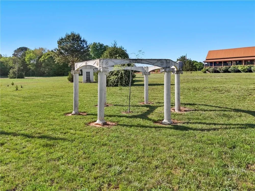 8346 Highway 98 W Commerce, GA 30530