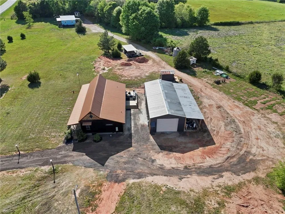 8346 Highway 98 W Commerce, GA 30530
