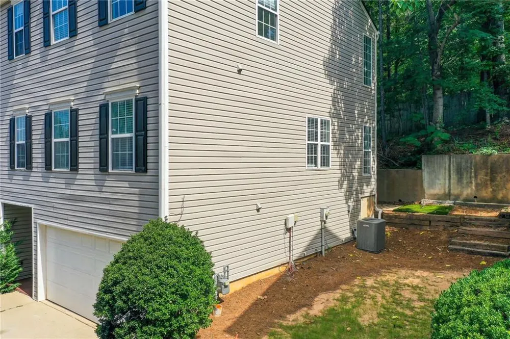 2470 Stonegate Drive NW Acworth, GA 30101