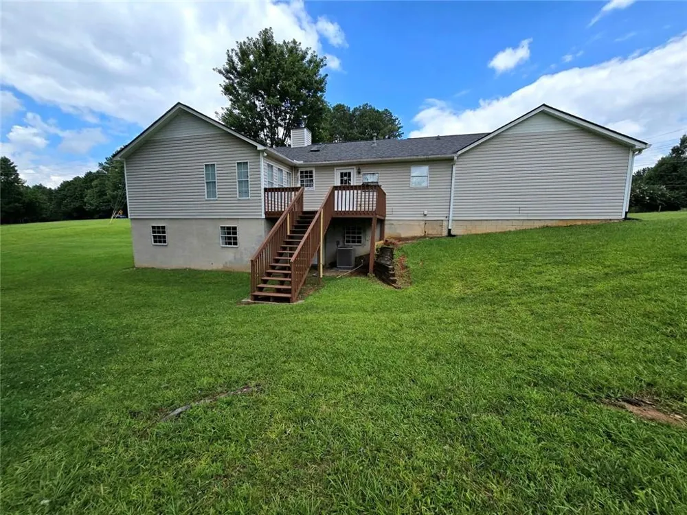 3293 New McEvers Road NW Acworth, GA 30101