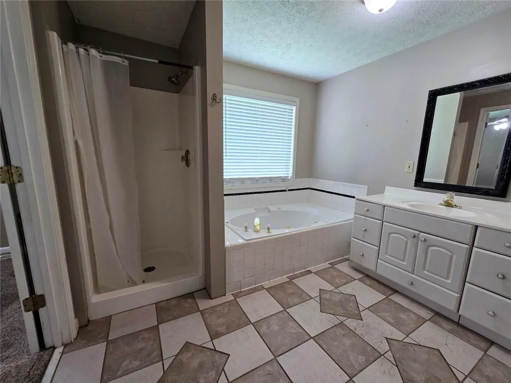 3293 New McEvers Road NW Acworth, GA 30101