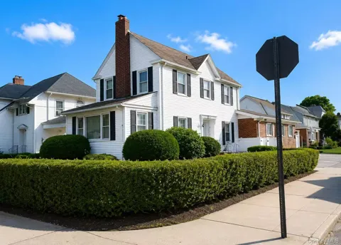 45-28 Parsons Boulevard