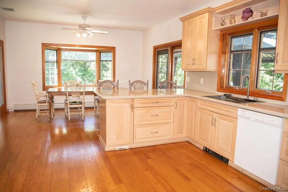 4 Hauser Terrace Tappan, NY 10983