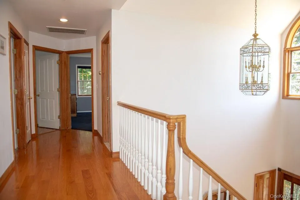 4 Hauser Terrace Tappan, NY 10983