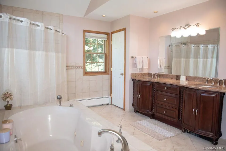 4 Hauser Terrace Tappan, NY 10983