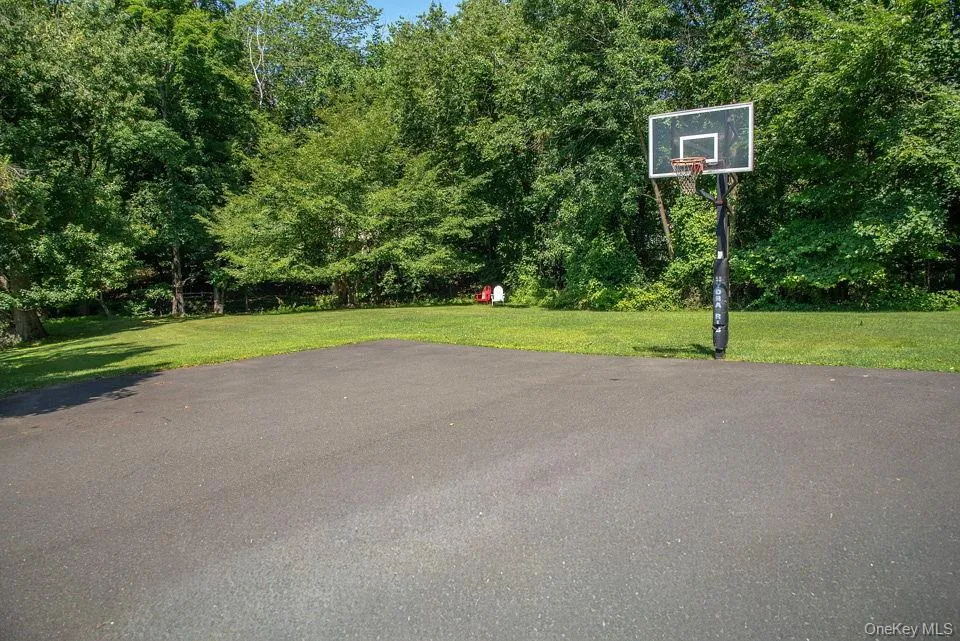 4 Hauser Terrace Tappan, NY 10983