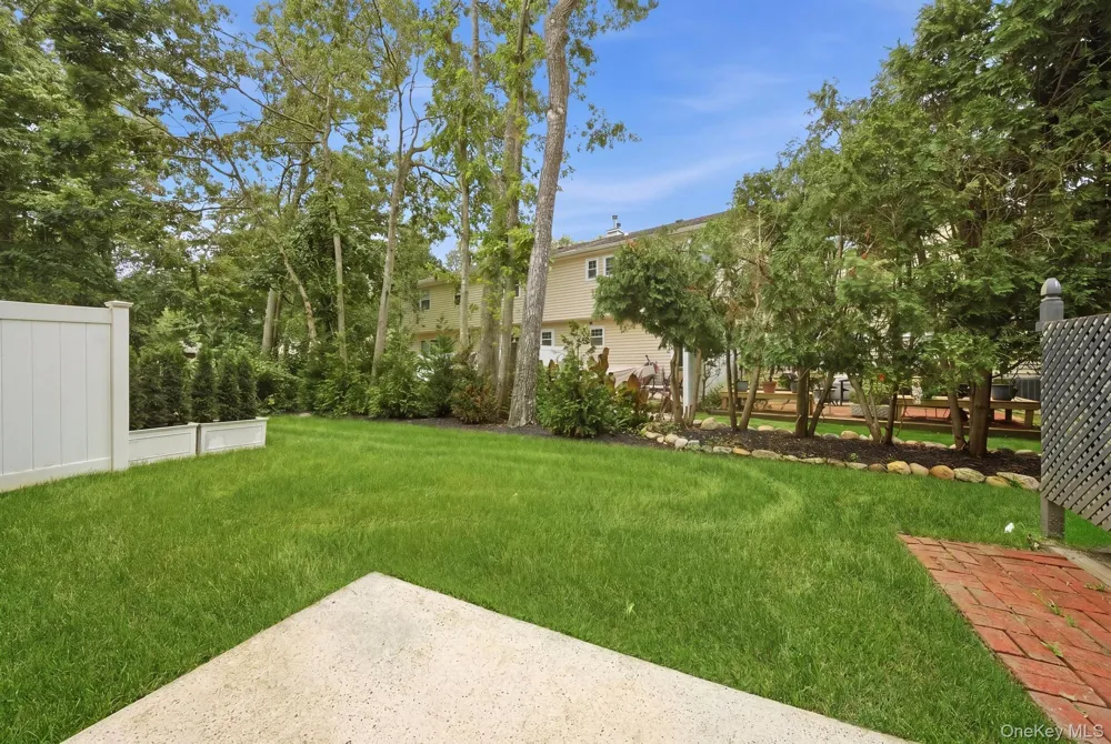 30 Jefferson Yaphank, NY 11980