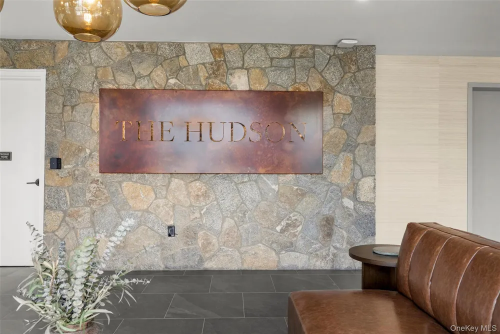 25 S Riverside Avenue #305 Croton-on-Hudson, NY 10520