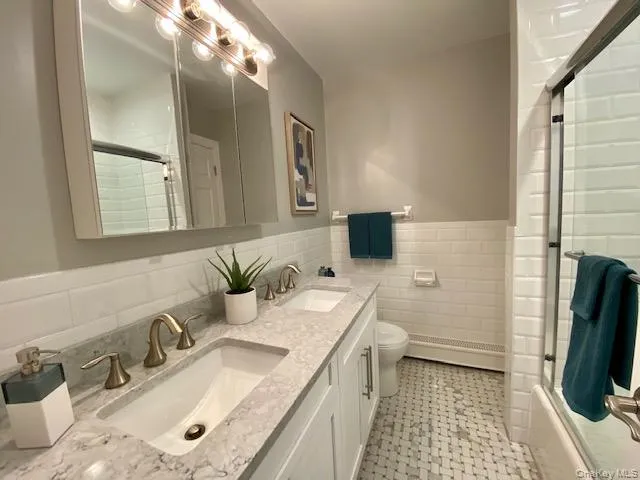 1748 August Road #1748 North Babylon, NY 11703