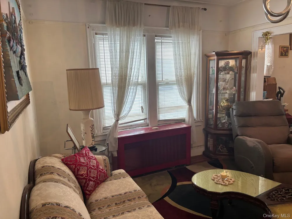 225-24 105th Avenue Queens Village, NY 11429
