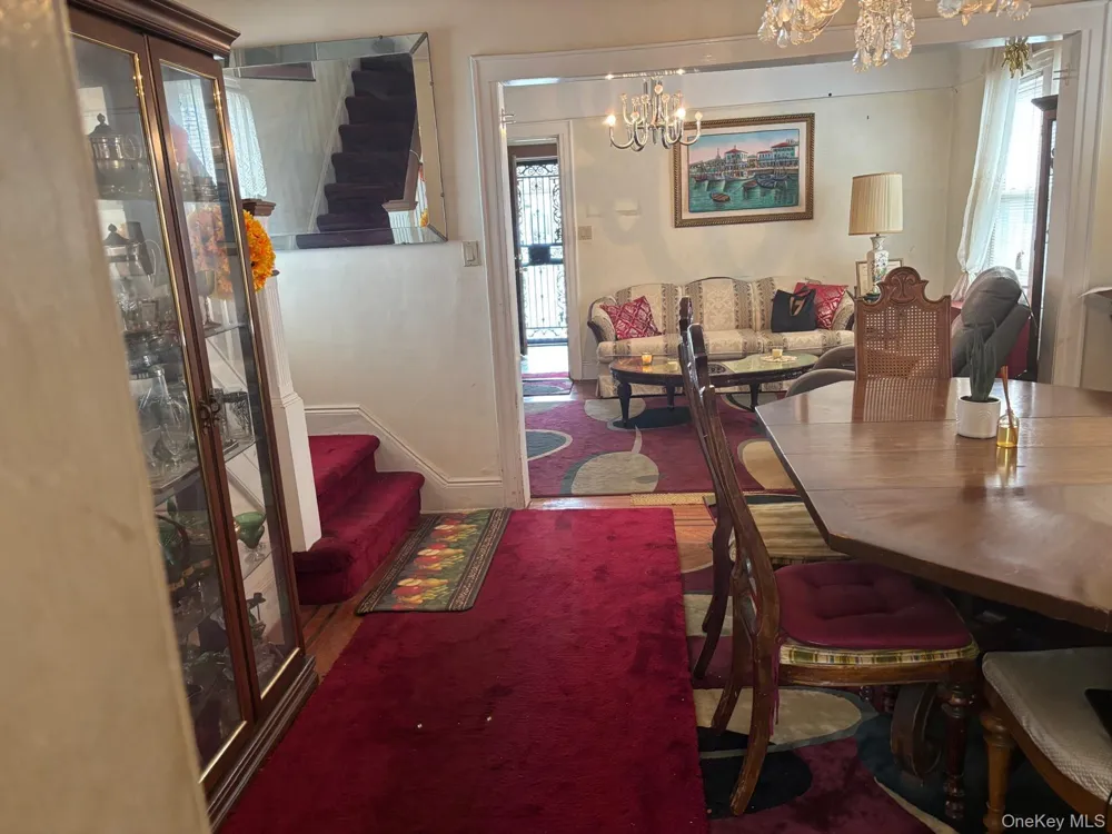 225-24 105th Avenue Queens Village, NY 11429