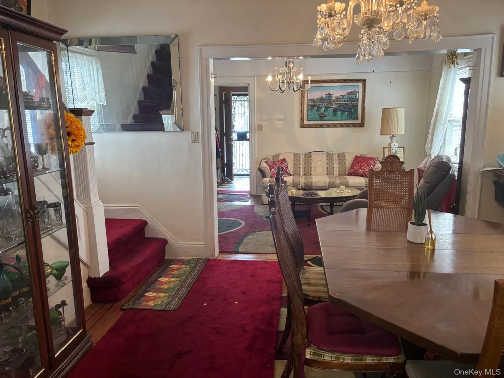225-24 105th Avenue Queens Village, NY 11429