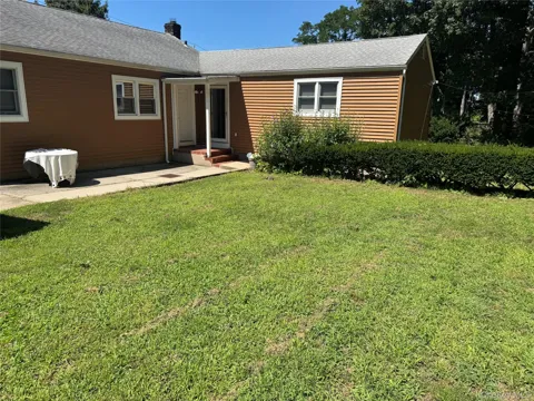 25 Robinson Avenue