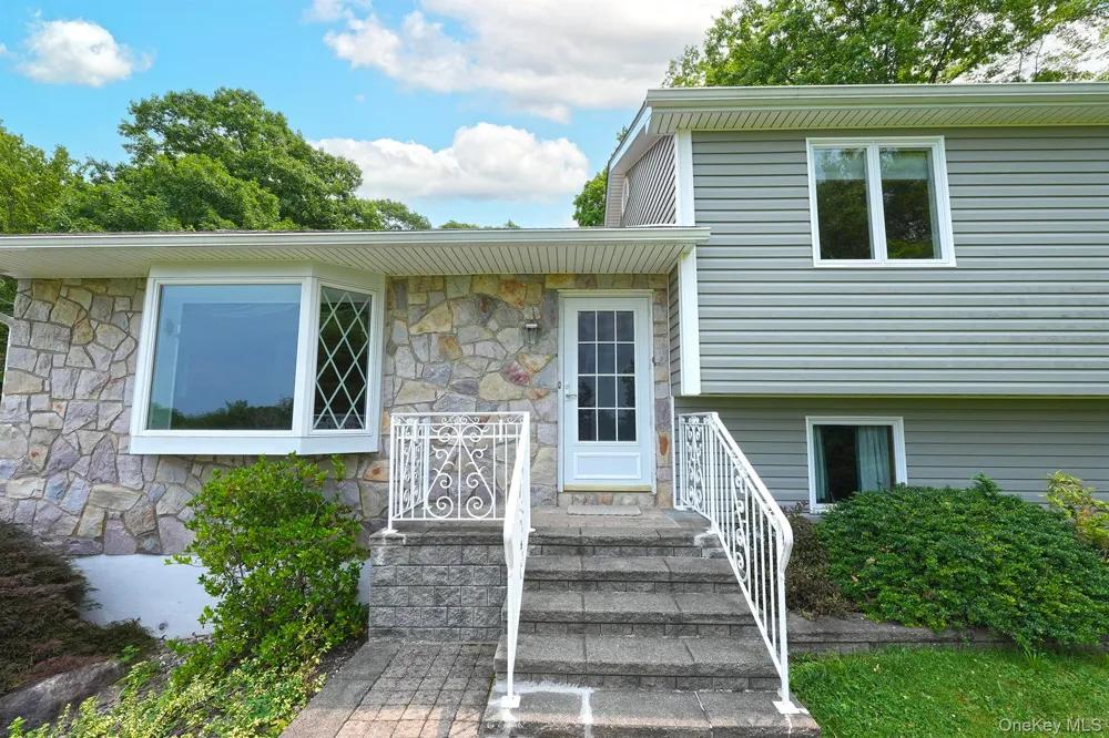 128 Lookout Pass Stormville, NY 12582