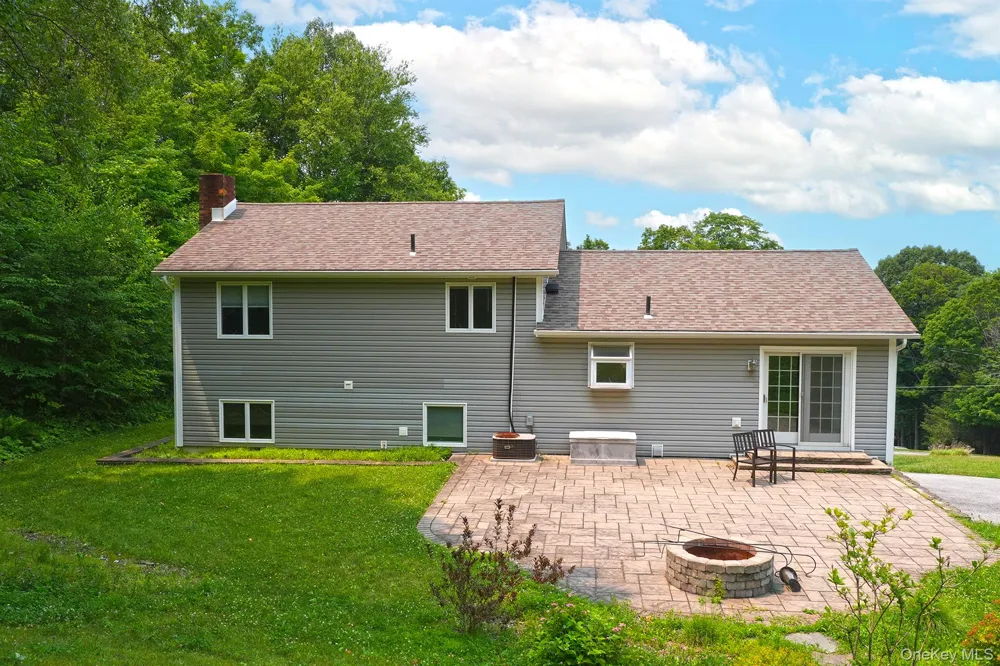 128 Lookout Pass Stormville, NY 12582