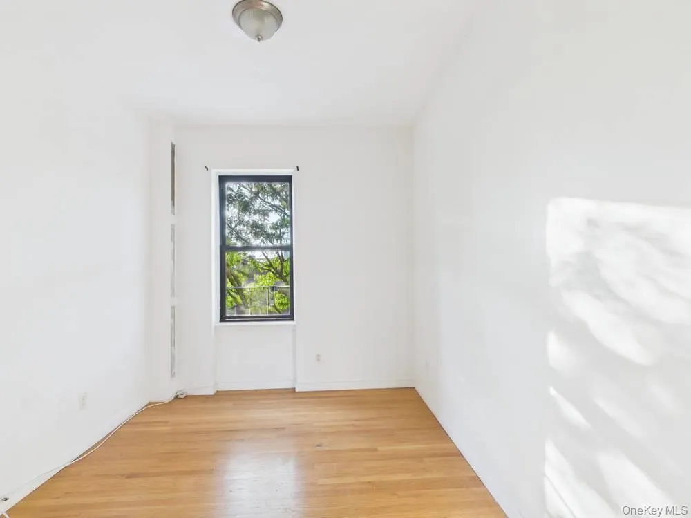 21-37 33rd street #3D Astoria, NY 11105