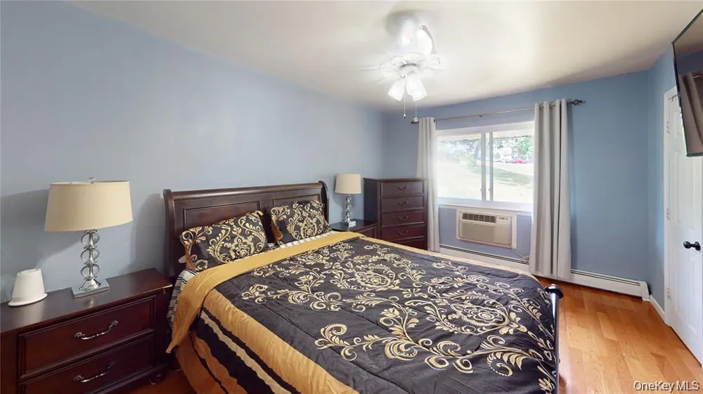 136 Sierra Vista Lane Valley Cottage, NY 10989