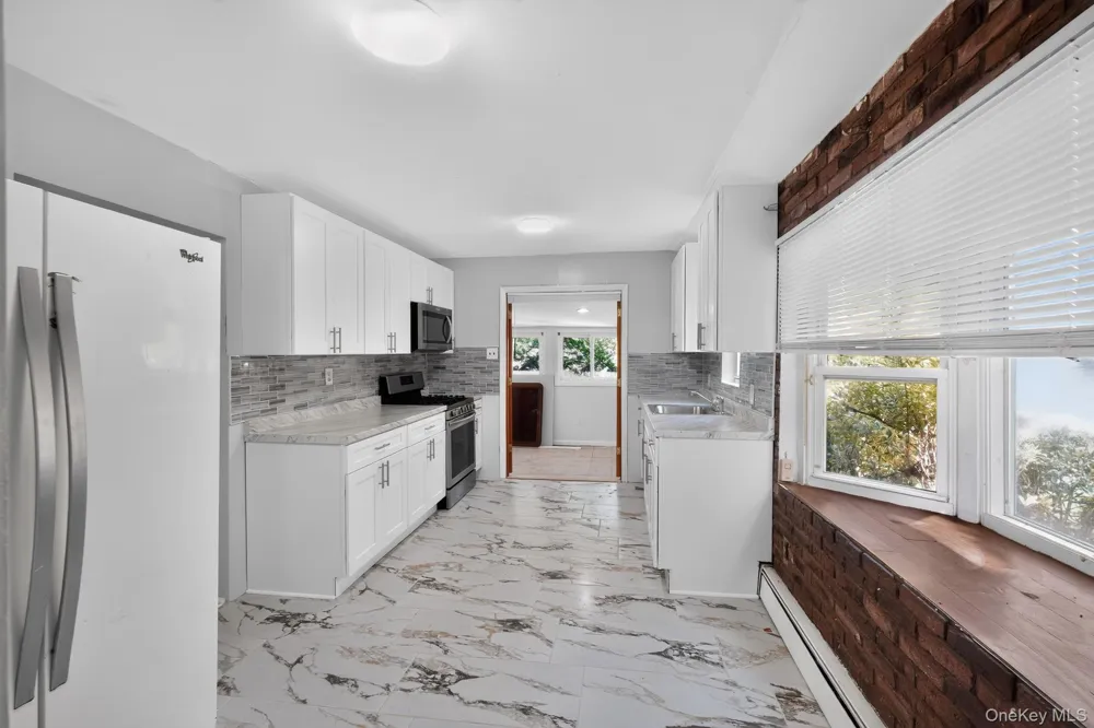 3 Hickory Place Bay Shore, NY 11706