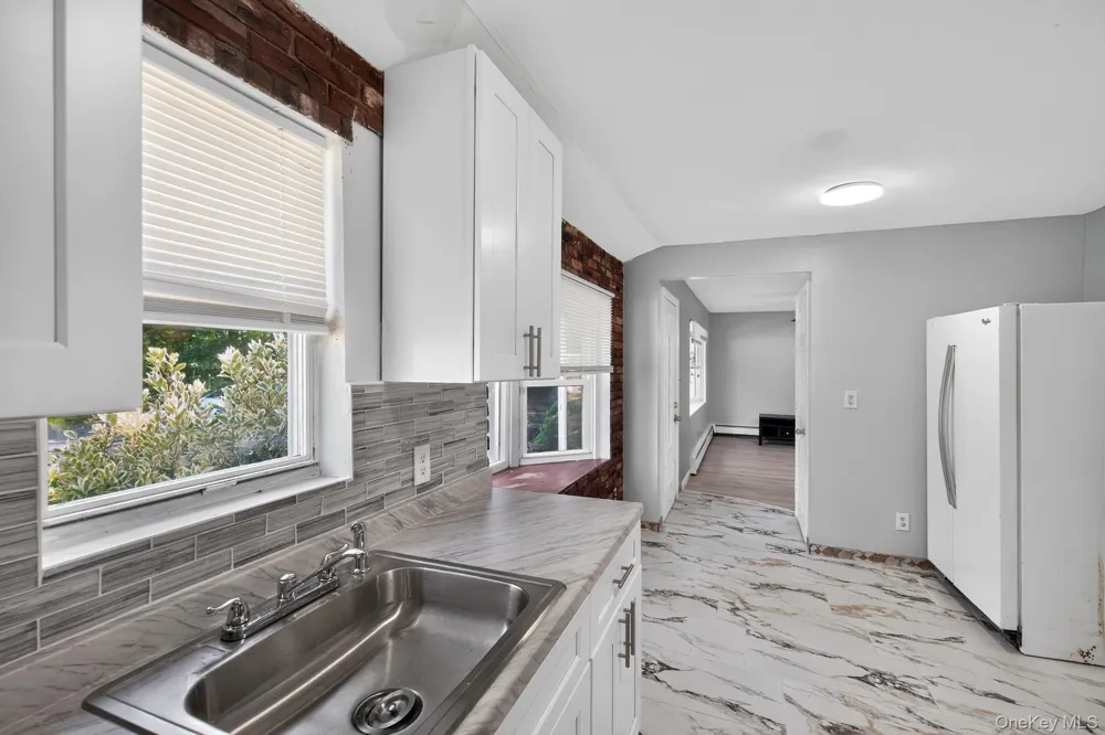 3 Hickory Place Bay Shore, NY 11706