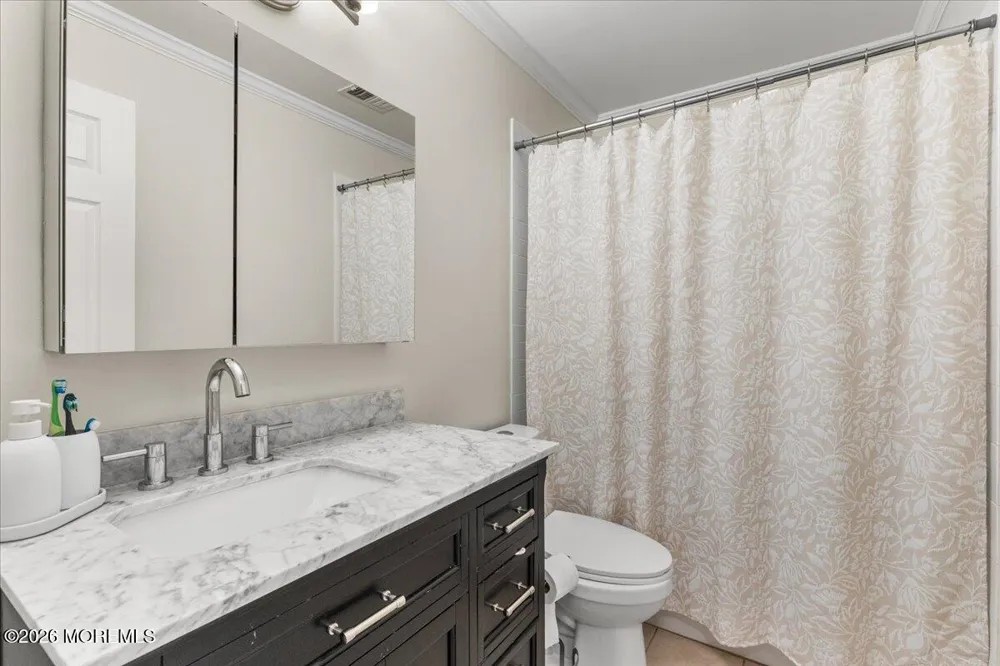 2 Devonshire Drive Hazlet, NJ 07730