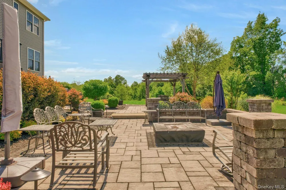 27 Wild Turkey Lane Rock Tavern, NY 12575