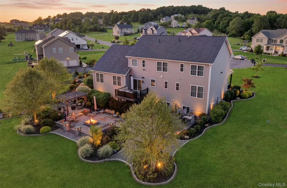 27 Wild Turkey Lane Rock Tavern, NY 12575