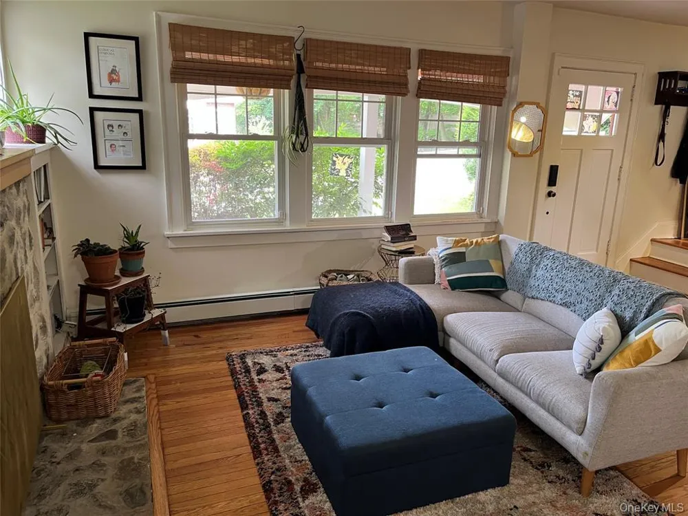 25 Willow Avenue Huntington, NY 11743