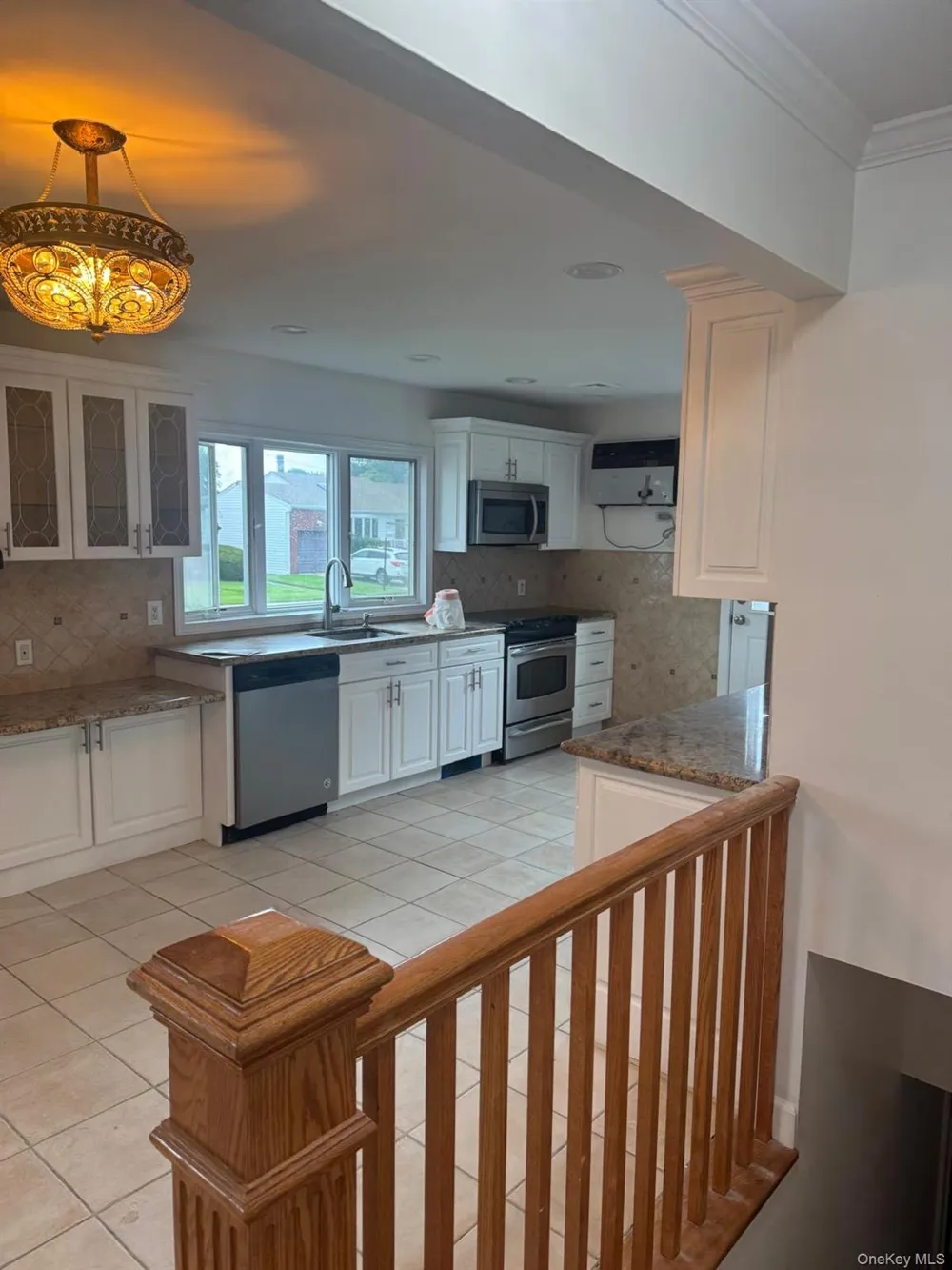 14 Larch Street Hicksville, NY 11801