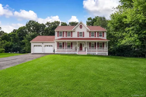 44 Ramblewood Drive