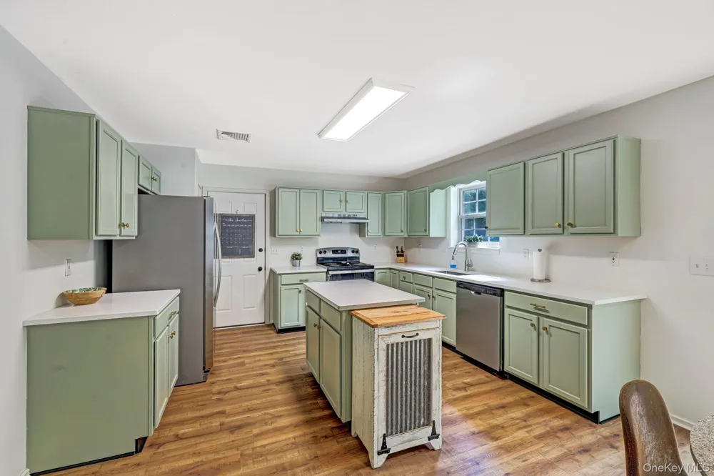 44 Ramblewood Drive Newburgh, NY 12550