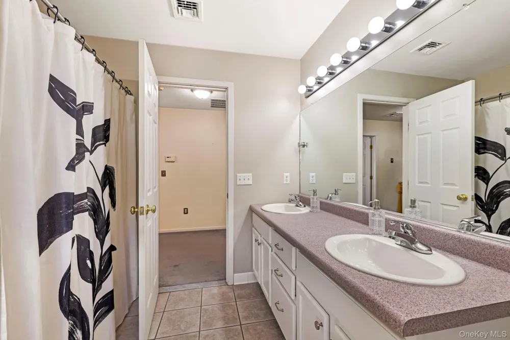 44 Ramblewood Drive Newburgh, NY 12550