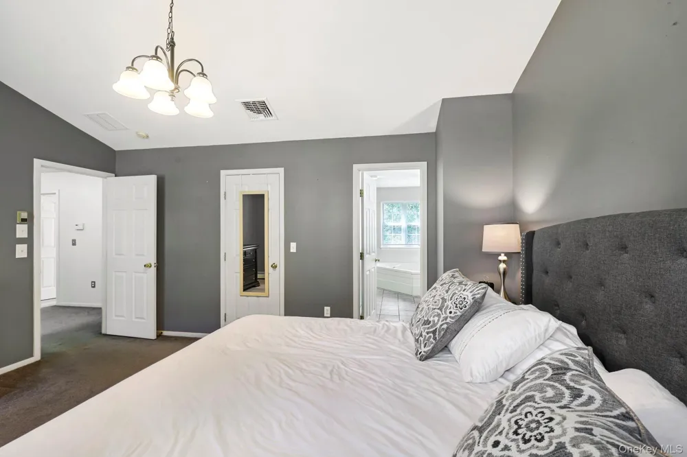 44 Ramblewood Drive Newburgh, NY 12550
