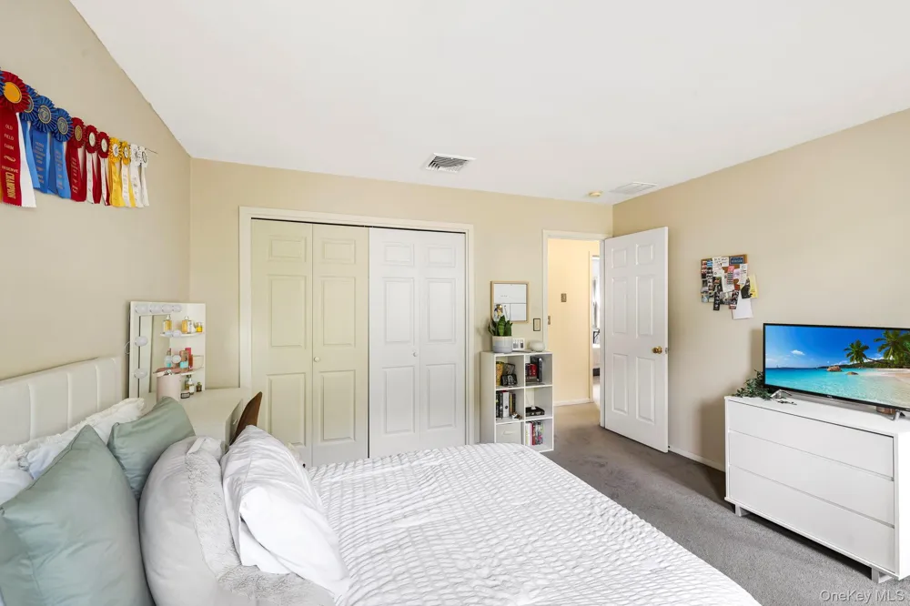 44 Ramblewood Drive Newburgh, NY 12550