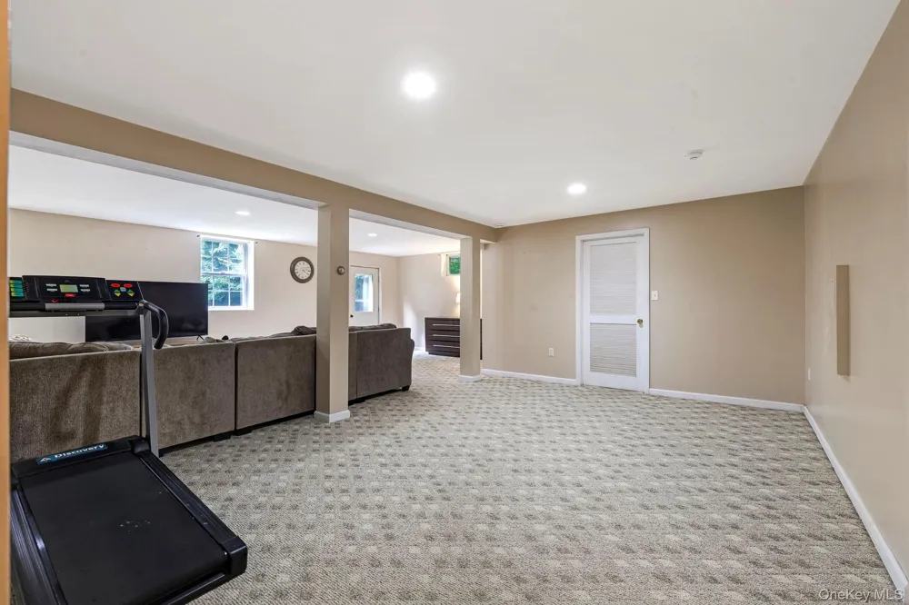 44 Ramblewood Drive Newburgh, NY 12550