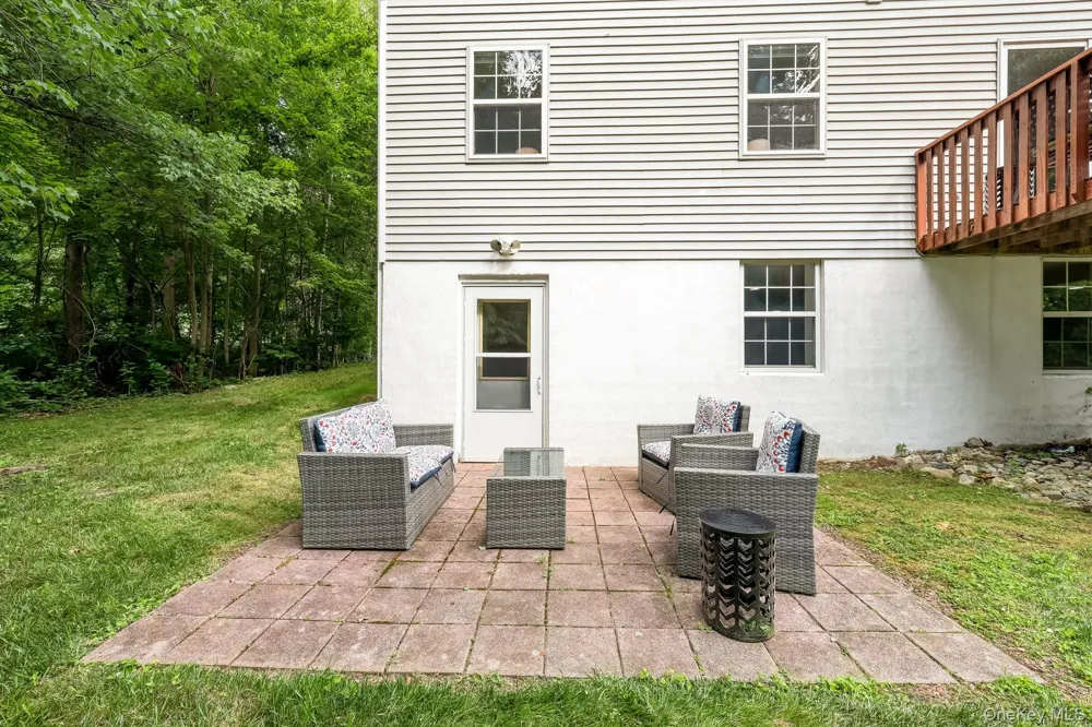 44 Ramblewood Drive Newburgh, NY 12550