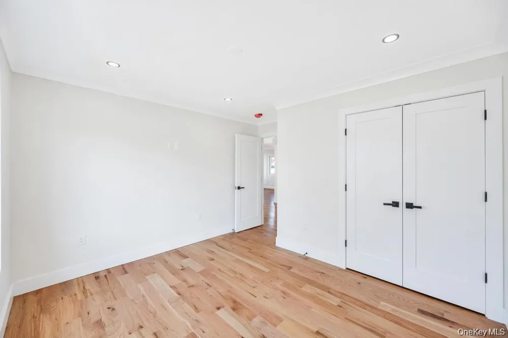 28 S Elm Street Hicksville, NY 11801