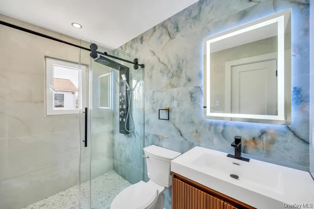 28 S Elm Street Hicksville, NY 11801
