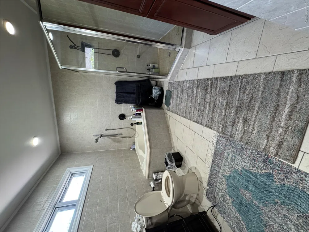 1498 Kew Avenue Hewlett, NY 11557