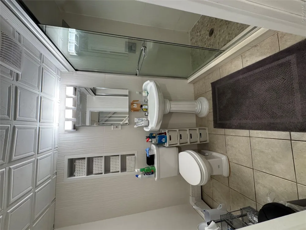 1498 Kew Avenue Hewlett, NY 11557