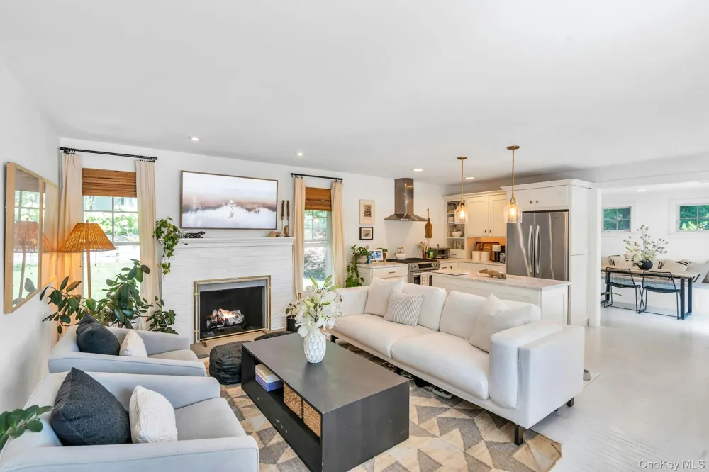 2705 W Creek Avenue Cutchogue, NY 11935